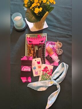 Hair Accessories BUNDLE OF 8